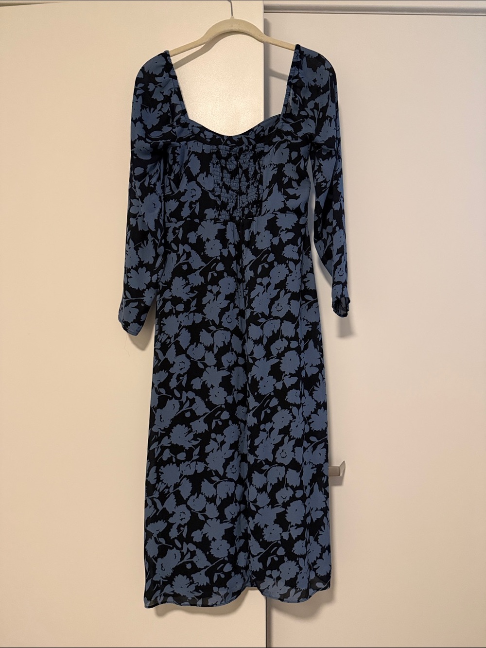 Abercrombie & Fitch Camille Dress with Black and Blue Floral Print, Long Sleeve - Picture 3 of 7